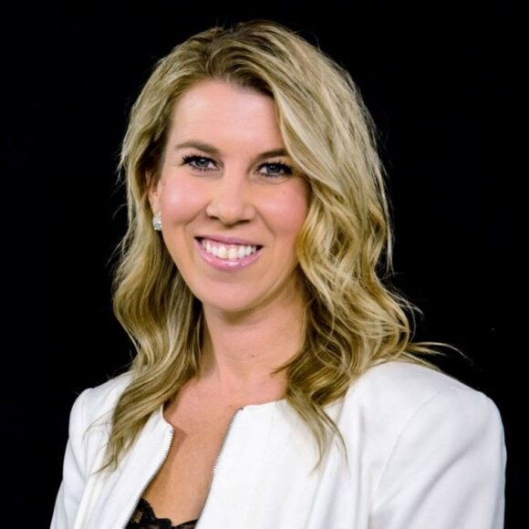 Meet your Posher, Stacey - Picture 1 of 2